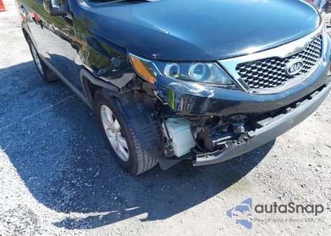 2011 Kia Sorento Lx from USA, damaged, VIN 5XYKT3A13BG103158